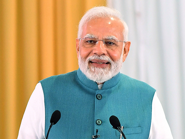 प्रधानमंत्री ने लोगों को लोहड़ी की बधाई दी