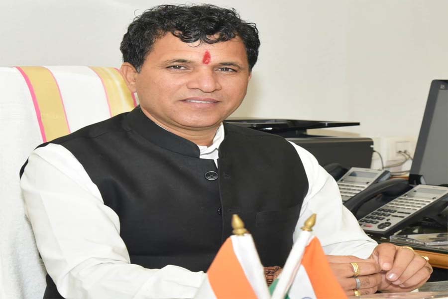 केंद्र सरकार किसानों के समग्र विकाश के लिए प्रतिबद्ध है:कैलाश चौधरी