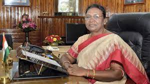 महामहिम राष्ट्रपति श्रीमती द्रौपदी मुर्मु ने 17वें प्रवासी भारतीय दिवस सम्मेलन के दौरान सूरीनाम के राष्ट्रपति से मुलाकात की