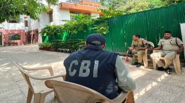 उद्योगपति विंडलास के घर समेत 20 जगहों पर CBI के छापे, जानें क्या है मामला