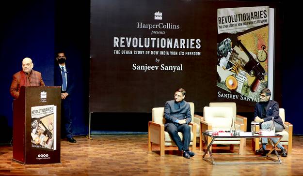 इतिहास कई मान्यताओं को जन्म देता है लेकिन इसे हार-जीत के आधार पर नहीं लिखा जा सकता- अमित शाह