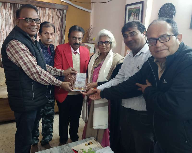 मॉरीशस की डॉ. सरिता बुद्धू भाषा सारथी सम्मान से सम्मानित