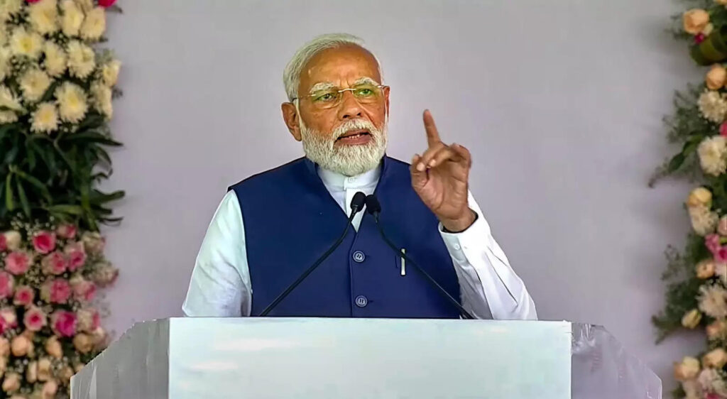 सरकार की नीतियों और फैसलों का सकारात्मक असर आज दिख रहा है: पीएम मोदी