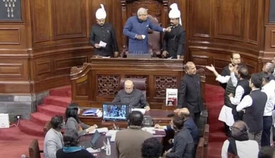 संसद के बजट सत्र का आज आखिरी दिन मचा हंगामा, राज्यसभा 13 मार्च तक के लिए स्थगित,