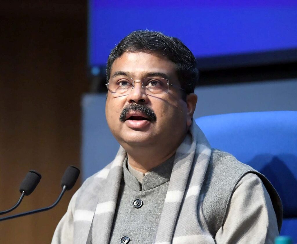 कर्नाटक चुनाव के लिए BJP ने तेज की तैयारी, धर्मेंद्र प्रधान को बनाया प्रभारी, यूपी में निभा चुके हैं बड़ा रोल