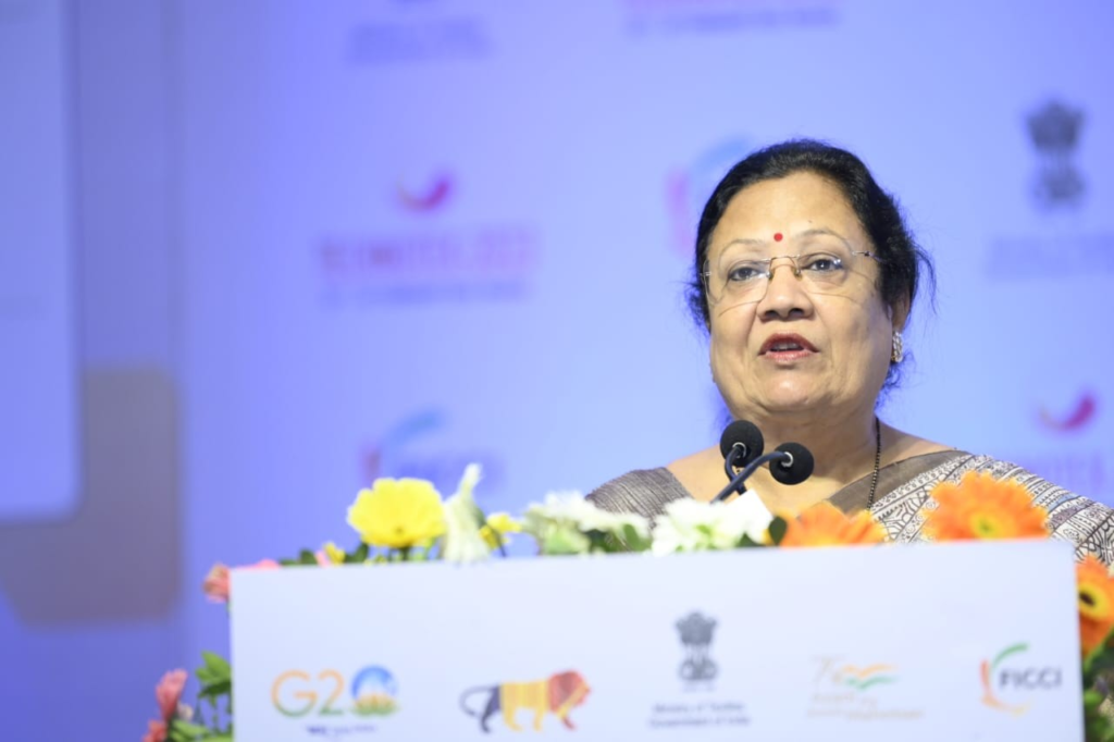 वस्त्र क्षेत्र का भविष्य तकनीकी वस्त्र उद्योग के विकास से जुड़ा हुआ है: वस्त्र राज्य मंत्री दर्शना जरदोश