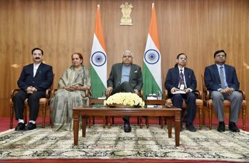 भारत की विकास गाथा को नीचा दिखाने के लिए छेड़छाड़ किए गए आख्यानों का विरोध करने की जरूरत है: उपराष्ट्रपति