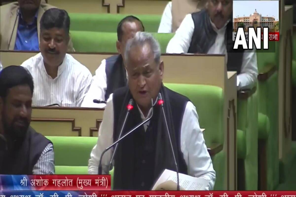 सीएम गहलोत ने पेश किया 2023-24 का बजट, किसानों को फ्री बिजली, सस्ता LPG सिलेंडर, निगम कर्मियों के लिए ओपीएस