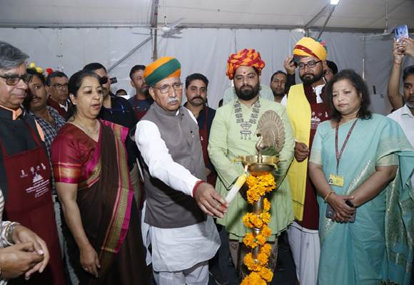 कला एक ऐसी विधा है जो पीढ़ी दर पीढ़ी स्थानांतरित होती है: अर्जुन मेघवाल
