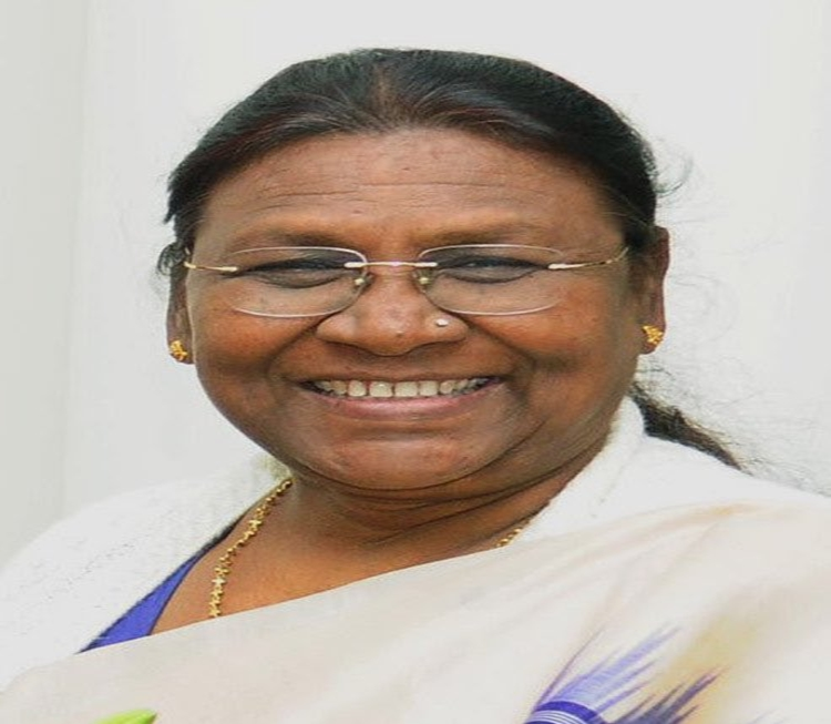 भारत की राष्ट्रपति कल गुरुग्राम में ‘मूल्य आधारित समाज की नींव के रूप में महिलाएं’ विषयवस्तु पर राष्ट्रीय सम्मेलन का उद्घाटन करेंगी