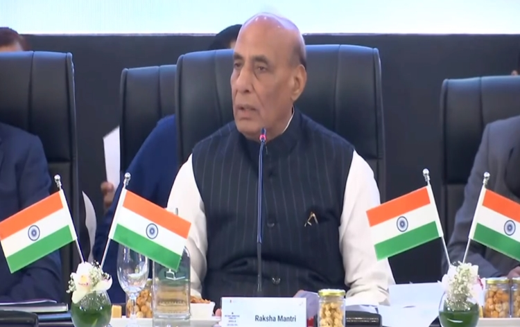 “हम निजी क्षेत्र के भागीदारों की ऊर्जा, भावना और क्षमता का पूरी तरह से उपयोग करने के लिए प्रतिबद्ध हैं”: राजनाथ सिंह