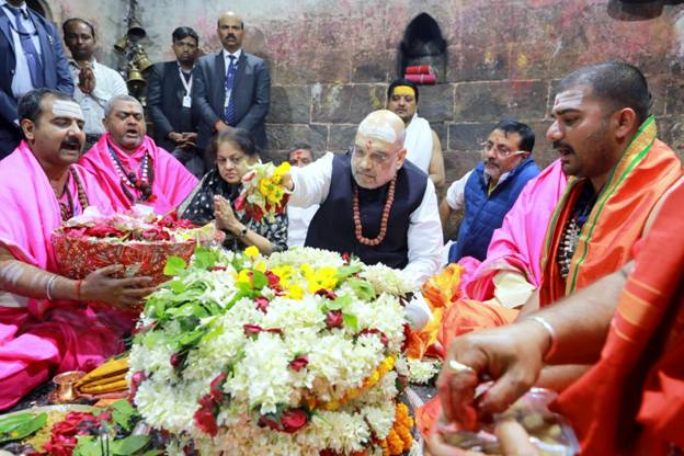 केन्द्रीय गृह एवं सहकारिता मंत्री श्री अमित शाह ने आज झारखण्ड के देवघर में IFFCO नैनो यूरिया प्लांट के पांचवे सयंत्र का भूमिपूजन और शिलान्यास किया