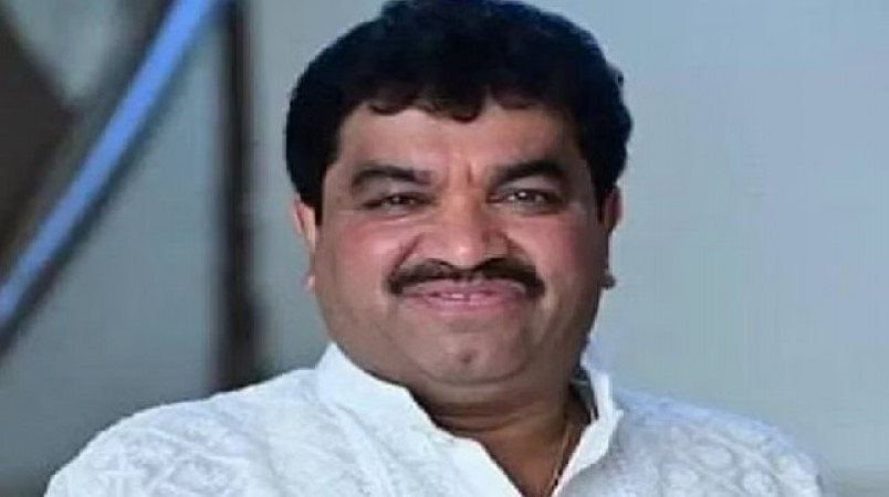 कलाकारों को उनकी प्रस्तुति का पैसा तत्काल दिया जाएं – शुक्ला