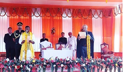 सिक्किम, लक्ष्मण प्रसाद आचार्य ने राज्य के 17वें राज्यपाल के रूप में शपथ ली
