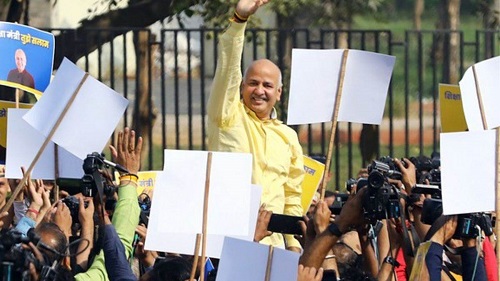 मनीष सिसोदिया को सीबीआई ने किया गिरफ्तार, केजरीवाल ने कहा- मनीष बेकसूर हैं
