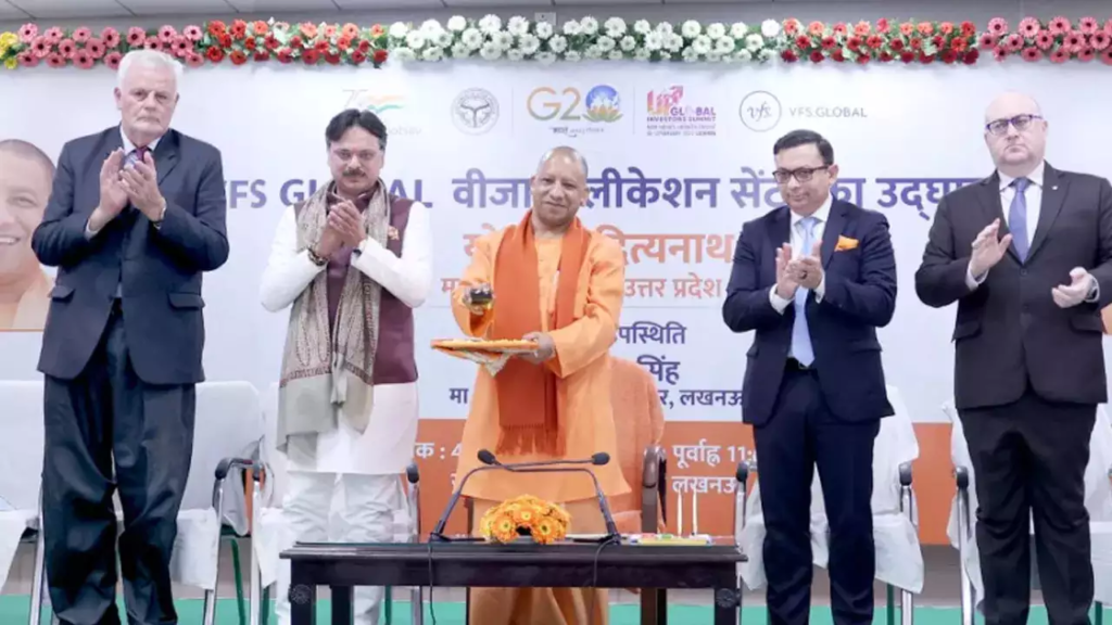 योगी सरकार में लखनऊ में वी.एफ.एस. ग्लोबल वीज़ा एप्लीकेशन केंद्र की हुई शुरूआत