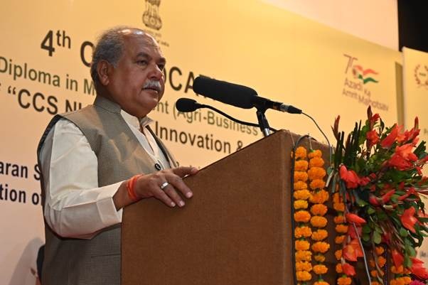 कृषि को और फायदे में लाने व गांवों को अधिक समृद्ध बनाने के लिए विद्यार्थी एवं युवा योगदान दें-तोमर