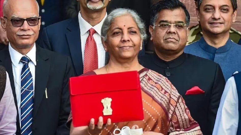 वित्तमंत्री ने लोकसभा में 2023-24 का बजट पेश किया, कहा यह अमृतकाल का पहला बजट