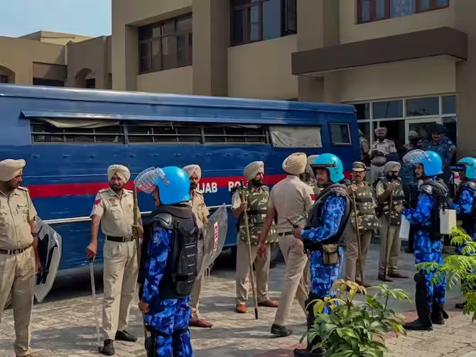 पंजाब पुलिस ने हिरासत में लिए अमृतपाल के 353 समर्थकों में से 197 को किया रिहा