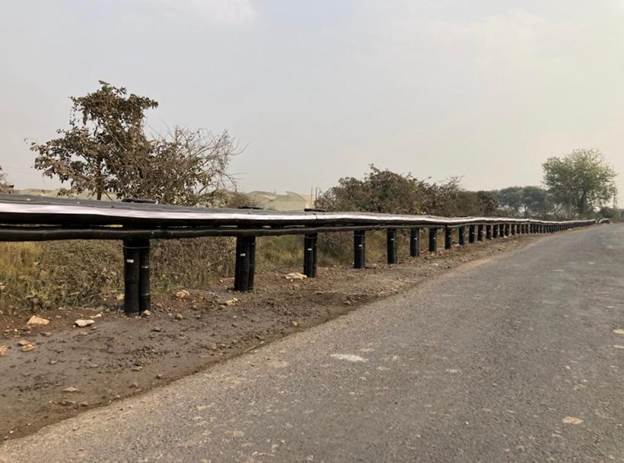 महाराष्ट्र के विदर्भ के वाणी-वरोरा राजमार्ग पर विश्व का पहला 200 मीटर लंबा बैम्बू क्रैश बैरियर “बहू बल्ली” संस्थापित किया गया