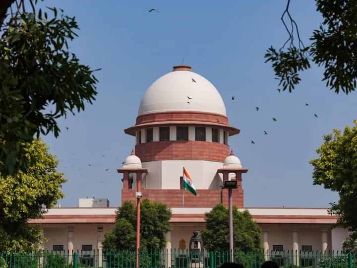 चुनाव आयुक्तों पर SC का फैसला फिलहाल बेअसर, सरकार के चुने आयुक्त ही कराएंगे 2024 का लोकसभा चुनाव