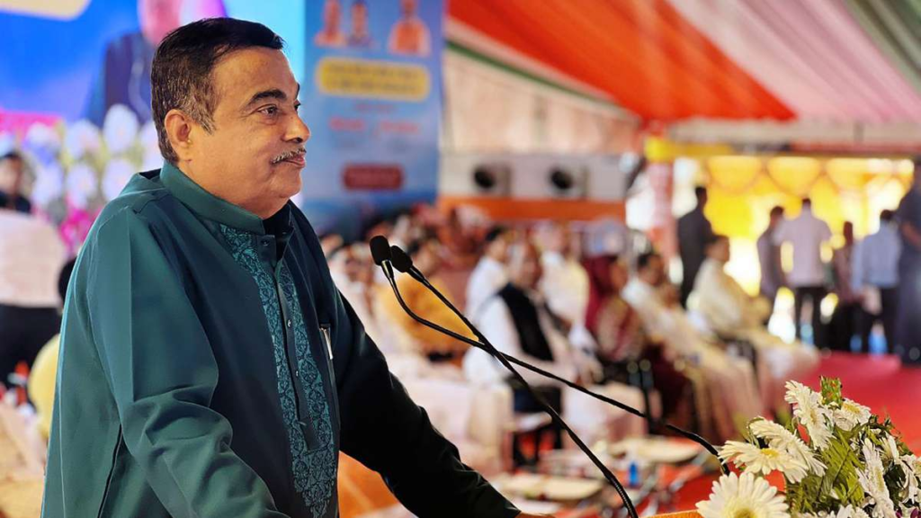 मैं वोट बैंक की राजनीति के लिए और मक्खन लगाने को तैयार नहीं हूं. वे मुझे किसी और से बदल सकते हैं.”:केंद्रीय मंत्री नितिन गडकरी