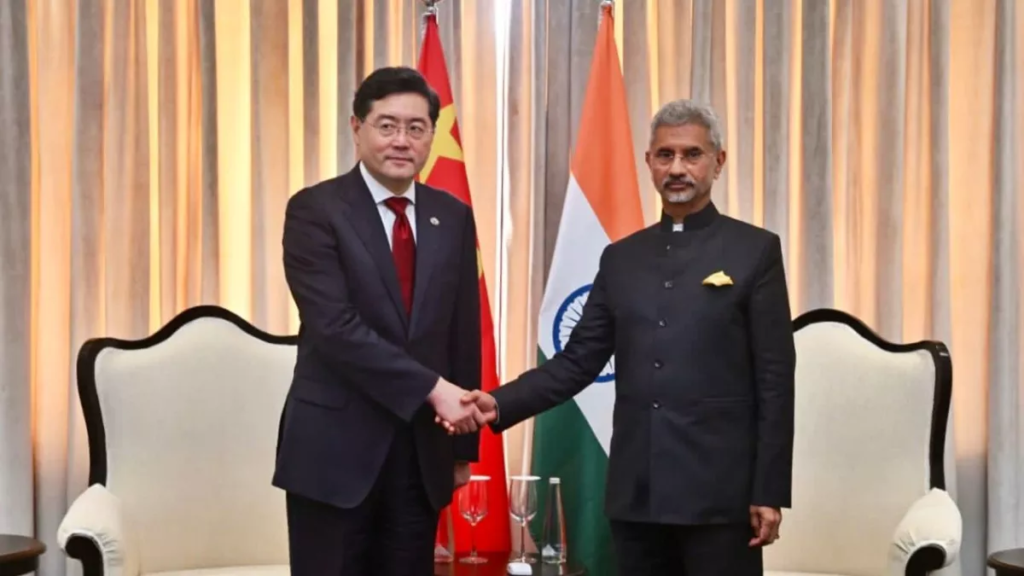 विदेश मंत्री एस जयशंकर ने चीनी विदेश मंत्री से की मुलाकात, इन मुद्दों पर हुई चर्चा