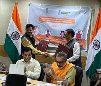 आयुष मंत्रालय और ग्रामीण विकास मंत्रालय ने ग्रामीण युवाओं को हुनरमंद बनाने और महिला सशक्तिकरण के लिए समझौता ज्ञापन पर हस्ताक्षर किए