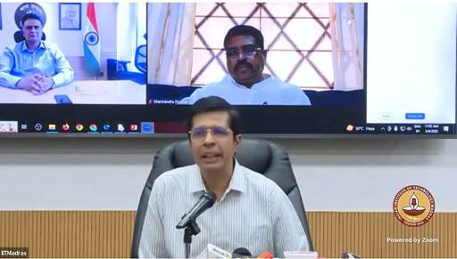 धर्मेंद्र प्रधान ने आईआईटी मद्रास के इलेक्ट्रॉनिक सिस्टम्स में विज्ञान स्नातक के चार वर्षीय पाठ्यक्रम का शुभारंभ किया