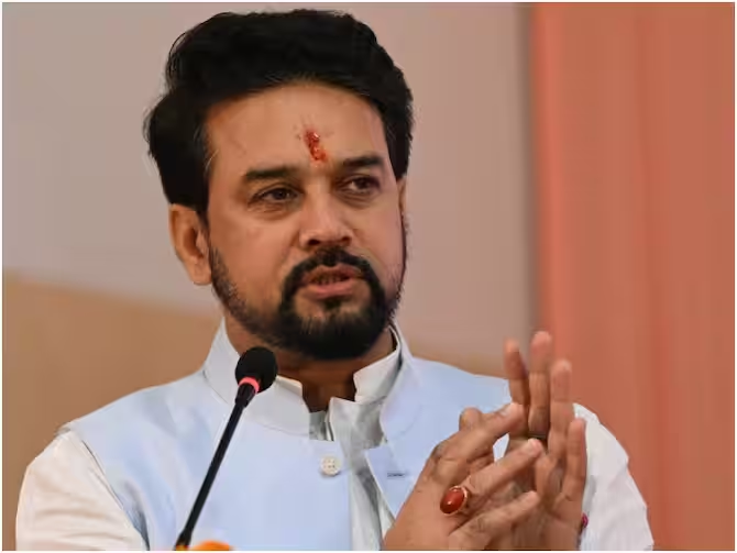 ओटीटी पर बढ़ते अश्लील कंटेंट की शिकायत पर सरकार गंभीर : अनुराग ठाकुर