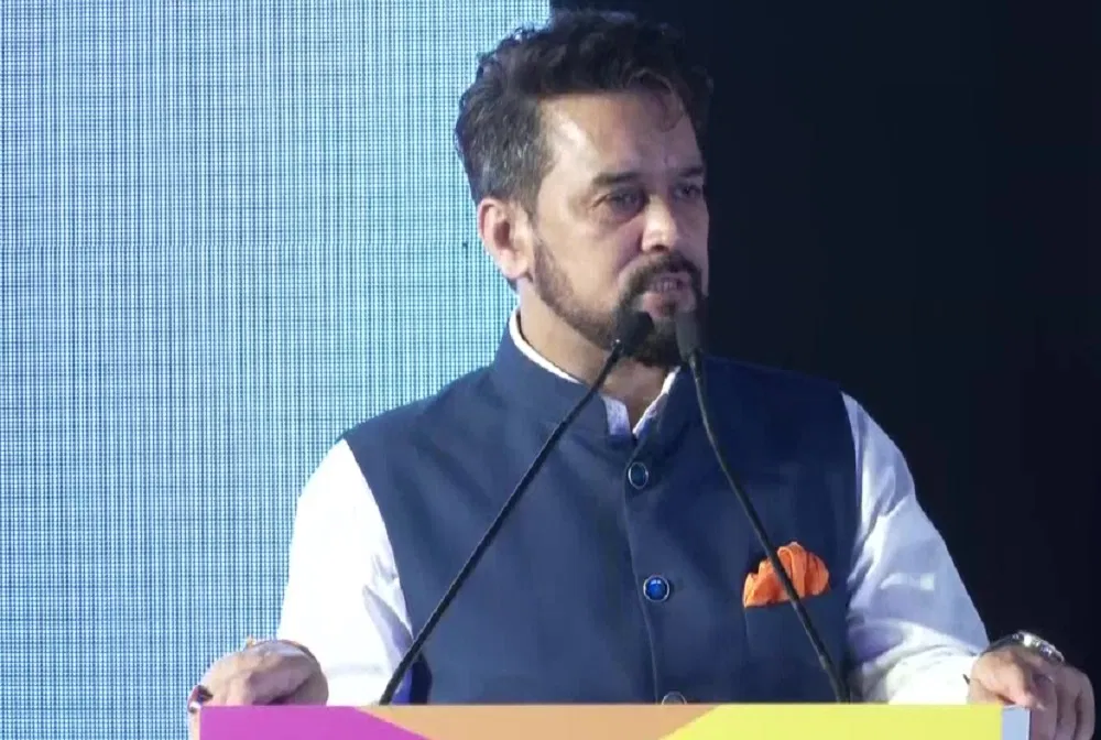 सरकार अंतरराष्ट्रीय खेल आयोजनों में भाग लेने की तैयारी कर रहे खिलाड़ियों की लगातार मदद कर रही है: अनुराग ठाकुर