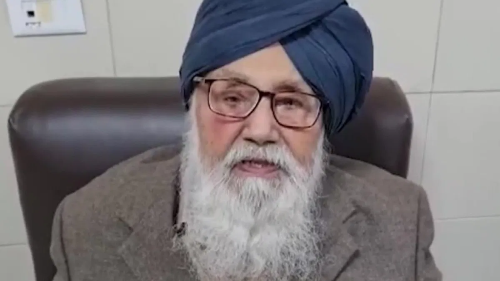 पंजाब के पूर्व सीएम प्रकाश सिंह बादल मोहाली के अस्पताल में भर्ती, अमित शाह ने सुखबीर सिंह बादल से जाना हाल