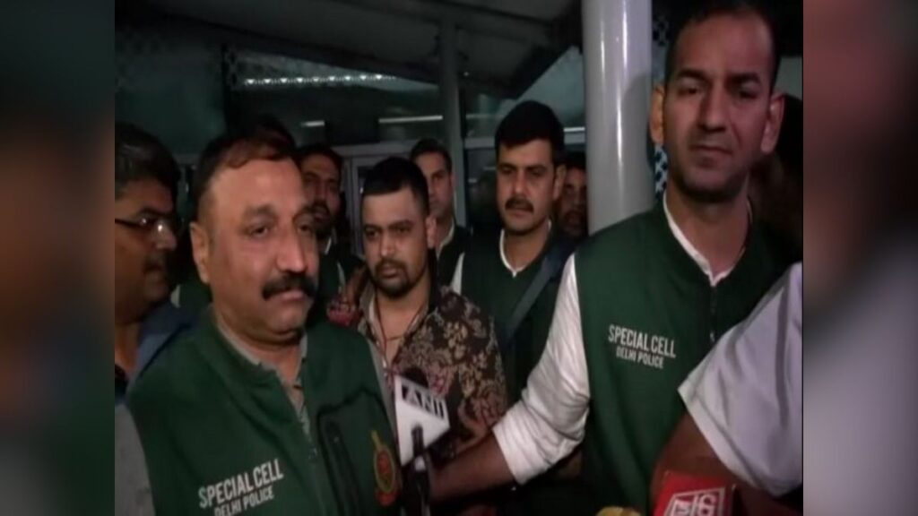 मैक्सिको से भारत लाया गया वांटेड गैंगस्टर दीपक ‘बॉक्सर’