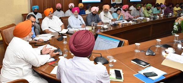 पंजाब सरकार की प्राप्तियों को ख़ास तौर पर ज़मीनी स्तर पर लोगों तक पहुँचाने की ज़रूरत है: चेतन सिंह जौड़ामाजरा