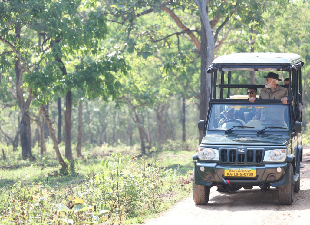 प्रधानमंत्री ने बांदीपुर और मुदुमलाई टाइगर रिजर्व का दौरा किया