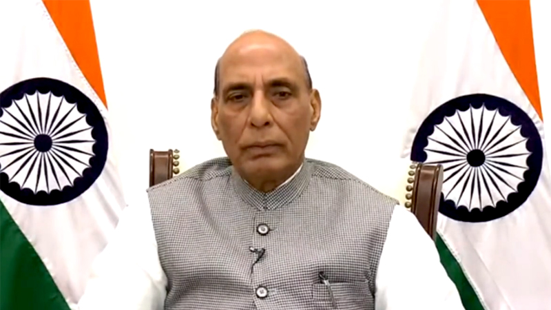 रक्षामंत्री ने कनाडा के राष्ट्रीय रक्षा मंत्री के साथ टेलीफोन पर बातचीत की; हिंद-प्रशांत क्षेत्र में शांति एवं सुरक्षा बनाए रखने के उद्देश्य से द्विपक्षीय रक्षा संबंधों को और बढ़ावा देने के तौर-तरीकों पर की चर्चा