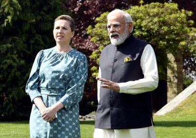 प्रधानमंत्री नरेन्द्र मोदी ने डेनमार्क के प्रधानमंत्री के साथ टेलीफोन पर की बात