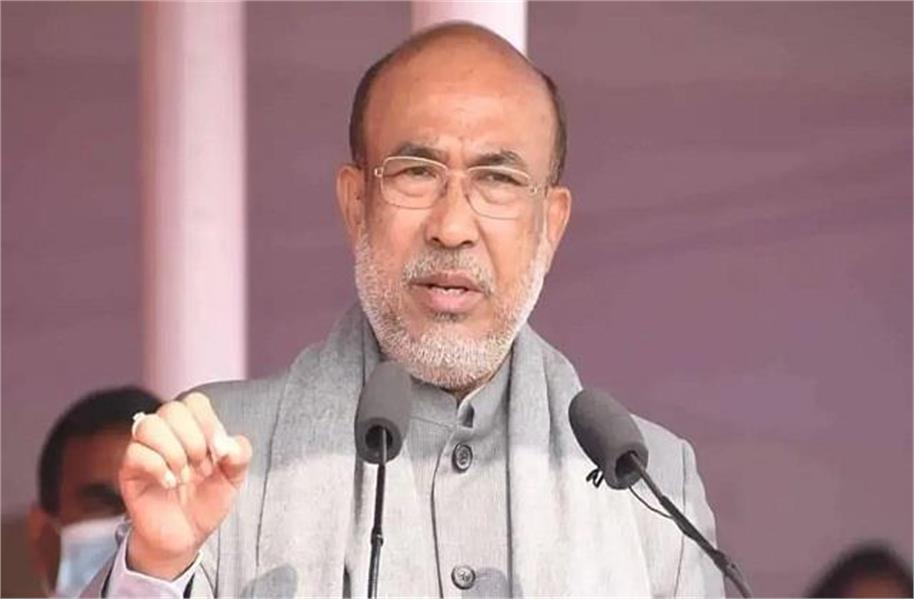 मणिपुर: बीजेपी सरकार की बढ़ी मुश्किलें, चौथे विधायक ने सरकारी पद छोड़ा