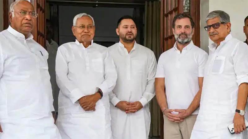 नीतीश, तेजस्वी ने राहुल गांधी, खड़गे के संग की मीटिंग, विपक्षी दलों को एकजुट करने का फैसला