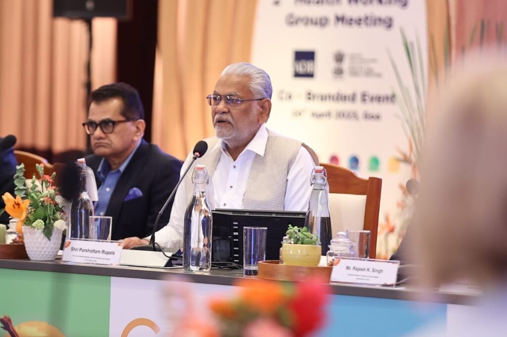 केंद्रीय मंत्री परशोत्तम रूपाला ने दूसरी जी20 एचडब्ल्यूजी बैठक में जलवायु परिवर्तन और स्वास्थ्य पर आयोजित संक्षिप्त कार्यक्रम को किया संबोधित