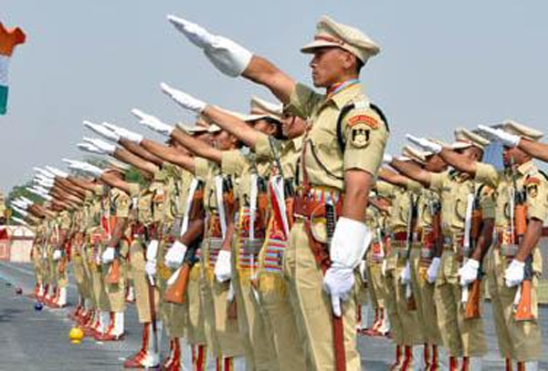 प्रधानमंत्री नरेन्द्र मोदी जी के नेतृत्व में एक ऐतिहासिक निर्णय के तहत गृह मंत्रालय ने CAPFs के लिए हिंदी और अंग्रेजी के अलावा 13 क्षेत्रीय भाषाओं में कांस्टेबल परीक्षा आयोजित करने को दी मंज़ूरी