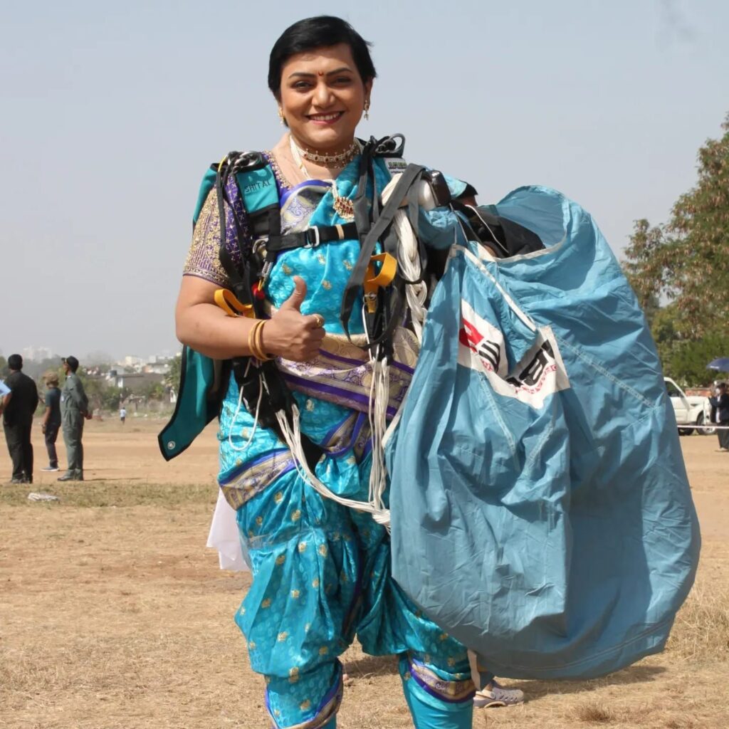 भारत के ऐस स्काईडाइवर शीतल महाजन ने एयरो डाइविंग में बनाया नया रिकॉर्ड