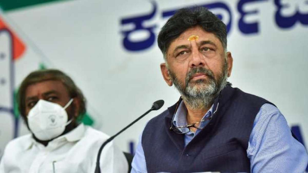 कर्नाटक का ‘नाटक’, इशारों-इशारों में बहुत कुछ बोल गए डीके शिवकुमार, रद्द किया दिल्ली दौरा