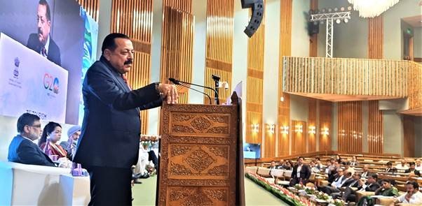 फिल्म निर्माण में आसानी और मौजूदा अध्ययनकर्ताओं के उन्नयन का सख्ती से पालन किया जाना चाहिए: डॉ. जितेंद्र सिंह
