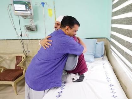 सीएम केजरीवाल सत्येंद्र जैन का हालचाल लेने अस्पताल पहुंचे