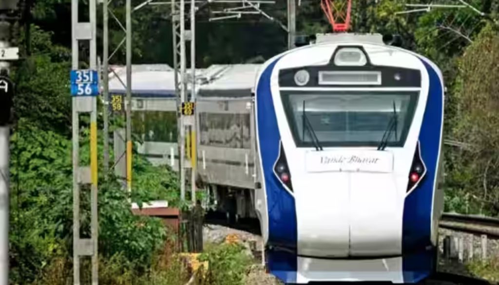 25 मई को देहरादून से दिल्ली के बीच पहली वंदे भारत एक्सप्रेस ट्रेन को हरी झंडी दिखाकर रवाना करेंगे पीएम