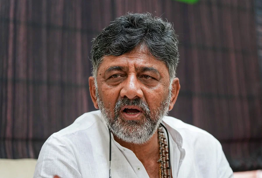 ‘मुझे मुख्यमंत्री बनाने के लिए आपने बड़ी संख्या में वोट दिया, लेकिन क्या करें’, समर्थकों के सामने पीड़ा छिपा नहीं सके शिवकुमार