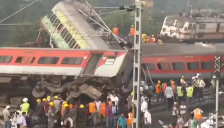 भारतीय रेलवे ने ओडिशा में रेल दुर्घटना के मृतकों की शिनाख्त की , की अपील