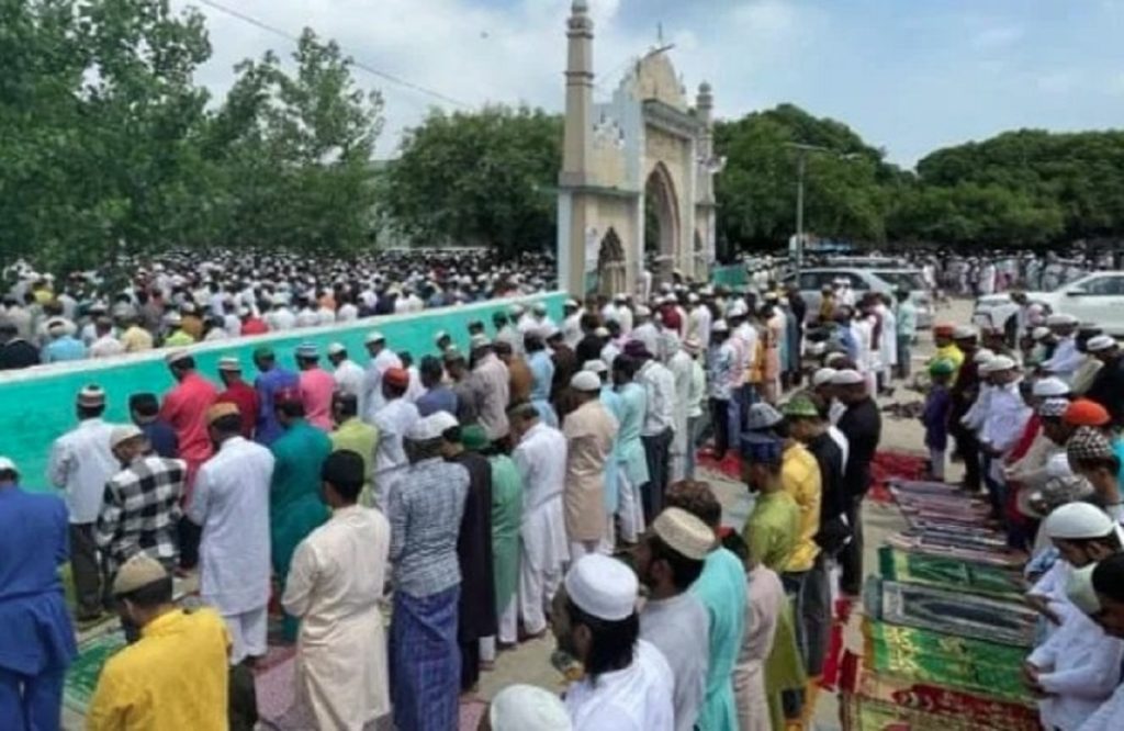 लखनऊ में बकरीद पर कड़ी सुरक्षा व्यवस्था, 12 कंपनियां PAC के साथ ही CCTV और ड्रोन से ईदगाहों पर रखी जाएगी नजर