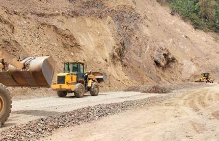 पूर्वोत्तर क्षेत्र में पड़ोसी राज्यों के साथ बेहतर सड़क संपर्क के लिये नगालैंड में दो-लेन वाला 25 किलोमीटर लंबा राजमार्ग बनाया जा रहा है: नितिन गडकरी